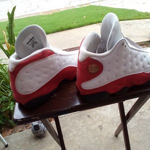 13 retro Jordans original